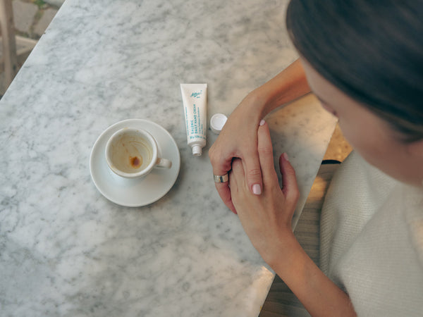 Naturalna pielęgnacja dłoni zimą: poznaj właściwości Galenic Daily Hand Cream